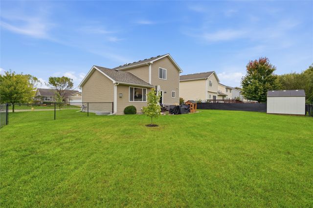 600 SE Ashton Court, Waukee, IA 50263