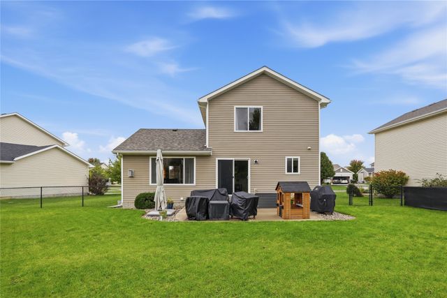 600 SE Ashton Court, Waukee, IA 50263