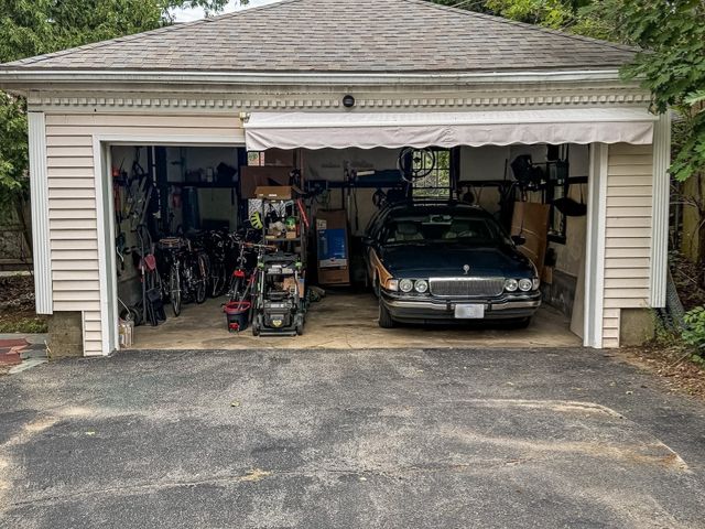 22 Bluff Ave, Fitchburg, MA 01420