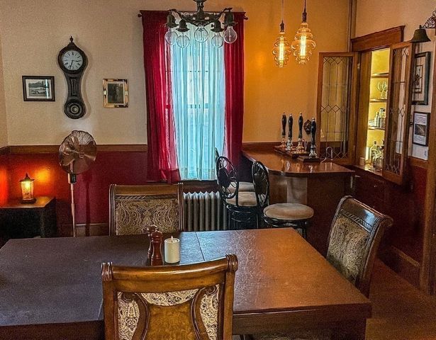 22 Bluff Ave, Fitchburg, MA 01420