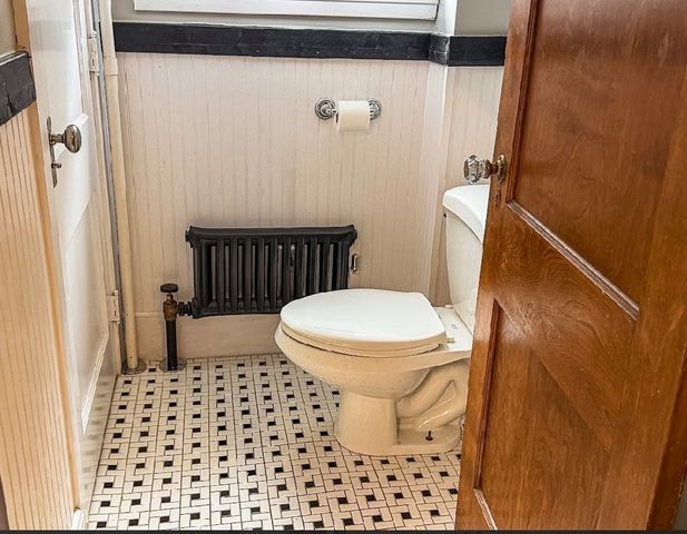 22 Bluff Ave, Fitchburg, MA 01420