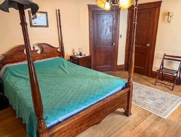 22 Bluff Ave, Fitchburg, MA 01420