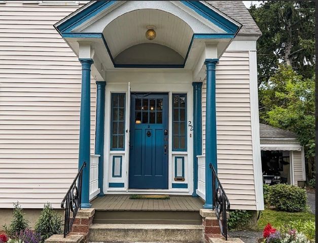 22 Bluff Ave, Fitchburg, MA 01420