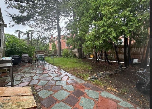 22 Bluff Ave, Fitchburg, MA 01420