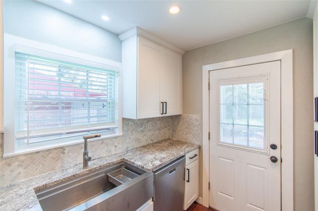 9619 Highmeadow Drive, Houston, TX 77063