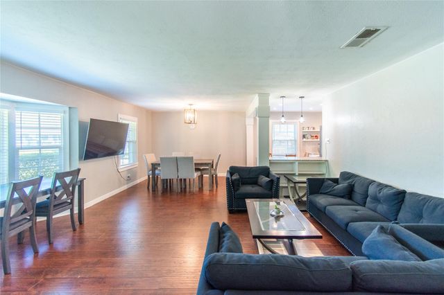 9619 Highmeadow Drive, Houston, TX 77063