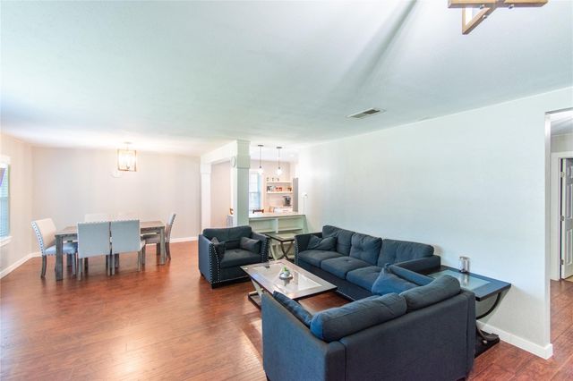 9619 Highmeadow Drive, Houston, TX 77063