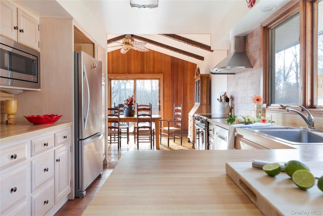 206 Hoslers Road, Westtown, NY 10998