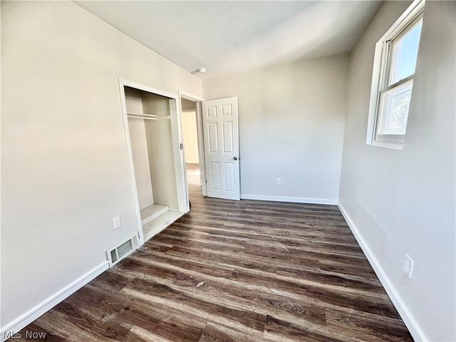 2044 E 29th Street, Lorain, OH 44055
