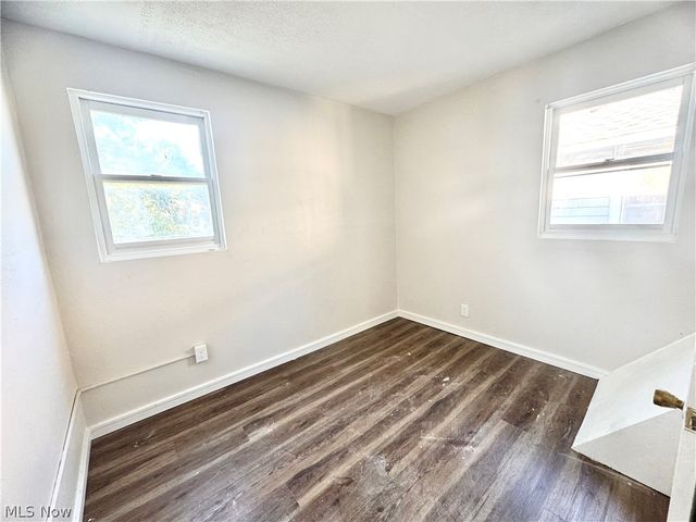 2044 E 29th Street, Lorain, OH 44055