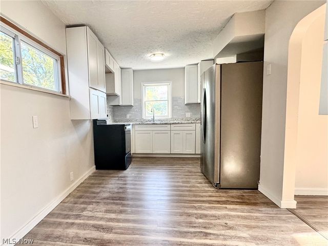 2044 E 29th Street, Lorain, OH 44055