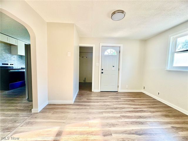 2044 E 29th Street, Lorain, OH 44055