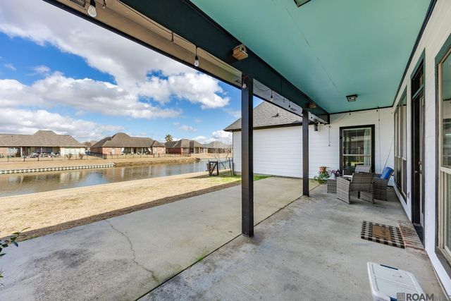 4626 Monte Vista Dr, Addis, LA 70710