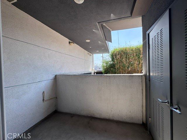1025 S Berendo Street 202, Los Angeles, CA 90006