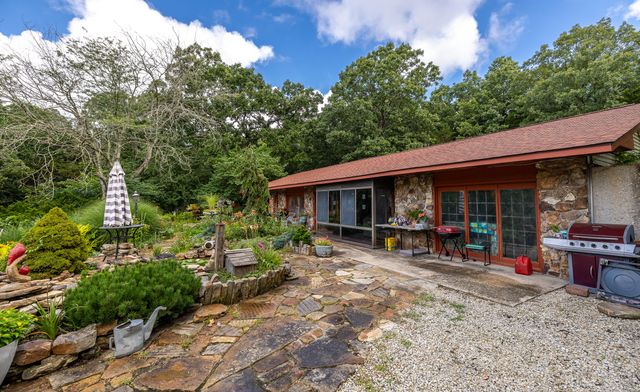 11511 County Road 5340, Rolla, MO 65401