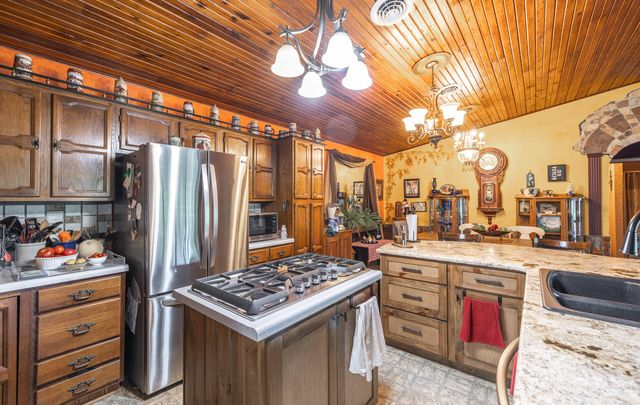 11511 County Road 5340, Rolla, MO 65401