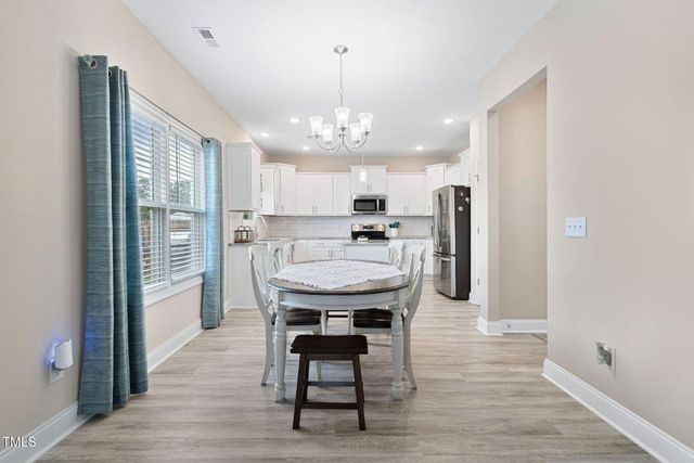 8 Sanford Lane, Dunn, NC 28334