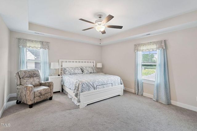 8 Sanford Lane, Dunn, NC 28334