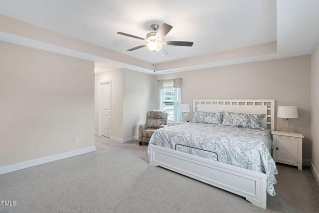 8 Sanford Lane, Dunn, NC 28334