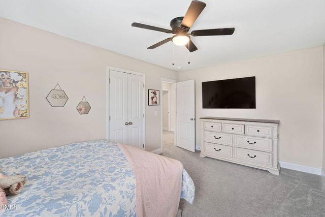 8 Sanford Lane, Dunn, NC 28334