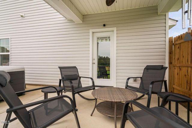 8 Sanford Lane, Dunn, NC 28334