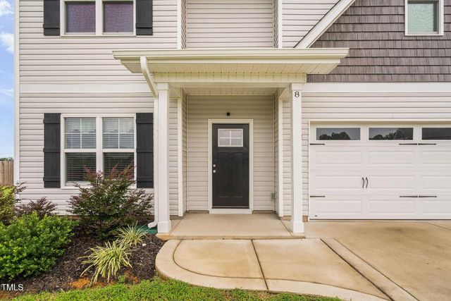 8 Sanford Lane, Dunn, NC 28334