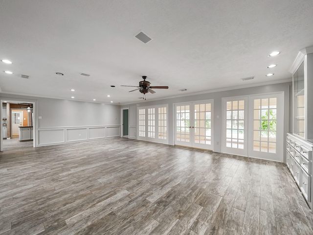 1810 Darby Lane, Fresno, TX 77545