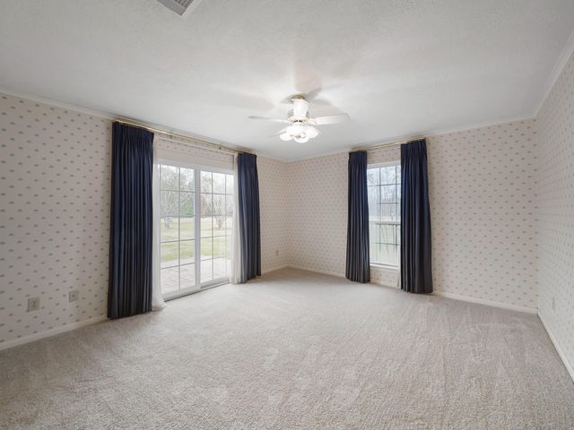 1810 Darby Lane, Fresno, TX 77545