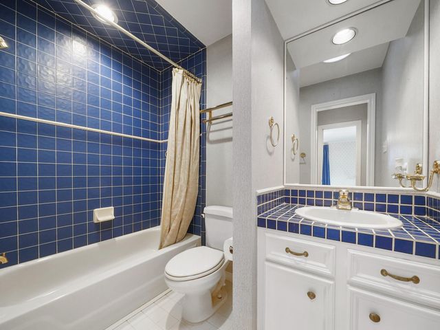 1810 Darby Lane, Fresno, TX 77545