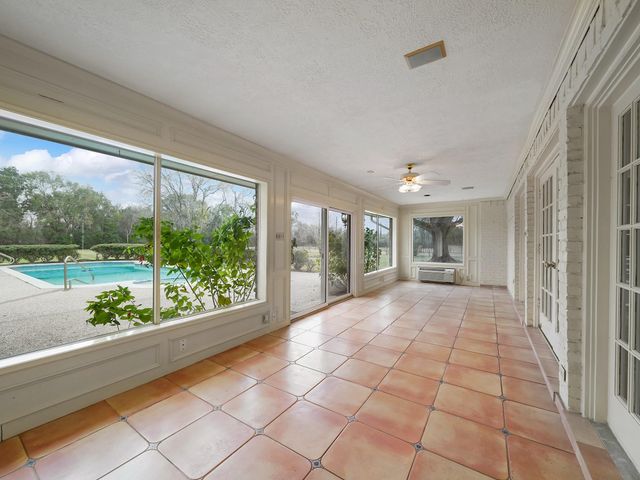 1810 Darby Lane, Fresno, TX 77545