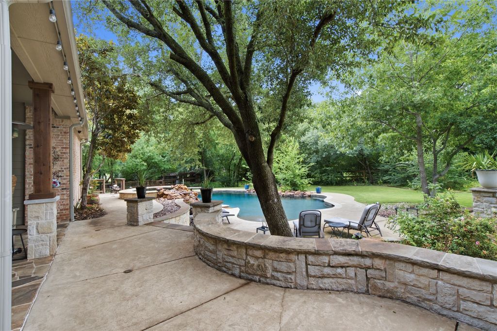 8229 Steeplechase Circle, Argyle, TX 76226