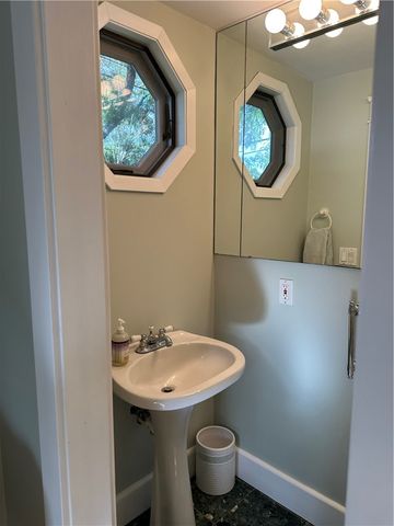 58 Eustis Avenue, Newport, RI 02840