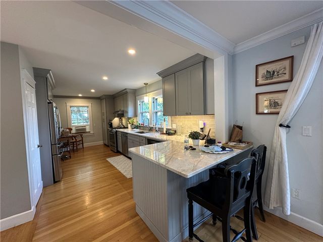 58 Eustis Avenue, Newport, RI 02840