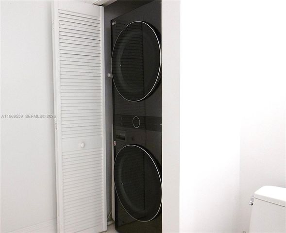 2001 Meridian Ave 525+DEN, Miami Beach, FL 33139