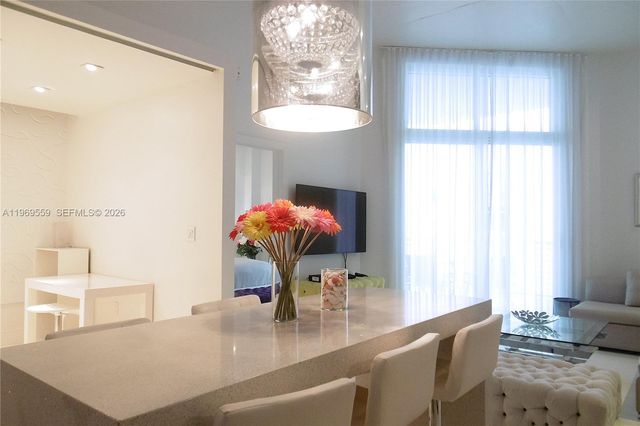 2001 Meridian Ave 525+DEN, Miami Beach, FL 33139