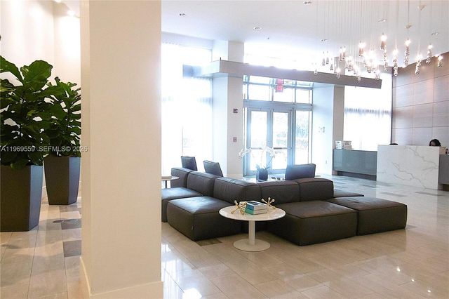 2001 Meridian Ave 525+DEN, Miami Beach, FL 33139