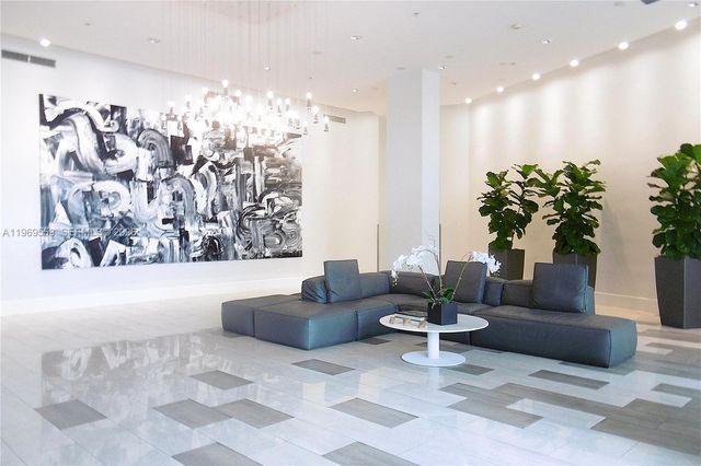 2001 Meridian Ave 525+DEN, Miami Beach, FL 33139