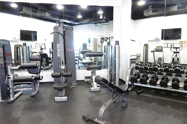 2001 Meridian Ave 525+DEN, Miami Beach, FL 33139