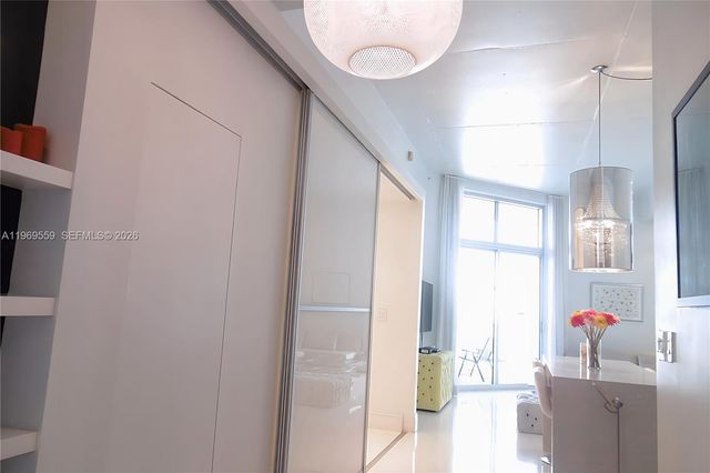 2001 Meridian Ave 525+DEN, Miami Beach, FL 33139