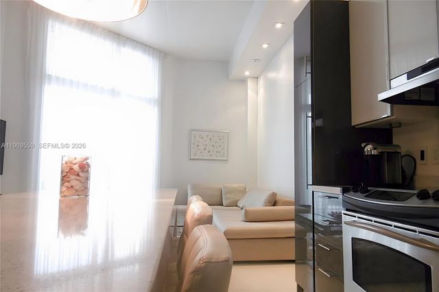 2001 Meridian Ave 525+DEN, Miami Beach, FL 33139