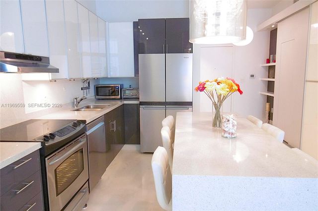 2001 Meridian Ave 525+DEN, Miami Beach, FL 33139