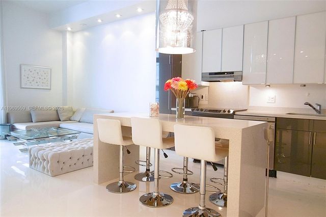 2001 Meridian Ave 525+DEN, Miami Beach, FL 33139