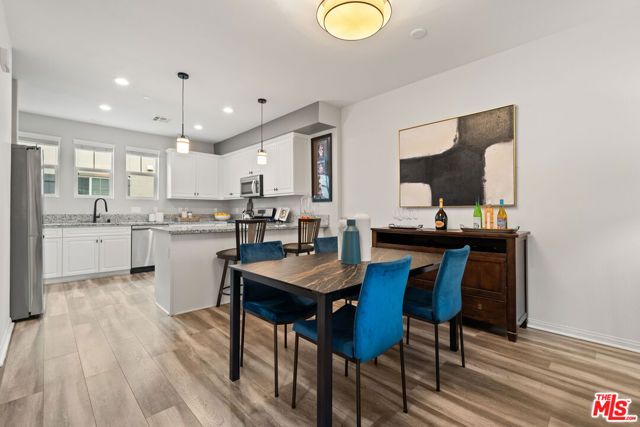 14109 W Birch Lane, Van Nuys (los Angeles), CA 91405