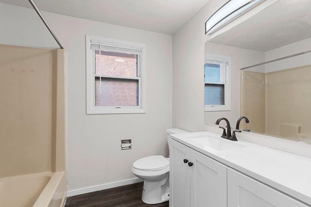 2871 S BROADWAY, Green Bay, WI 54304