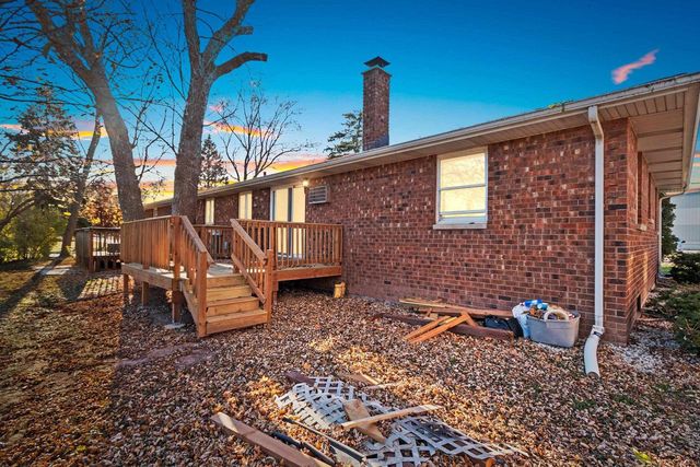 2871 S BROADWAY, Green Bay, WI 54304