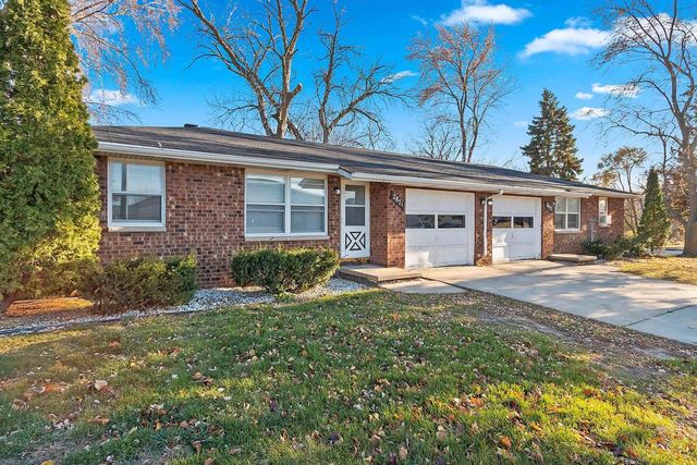 2871 S BROADWAY, Green Bay, WI 54304