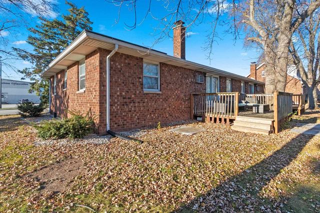 2871 S BROADWAY, Green Bay, WI 54304