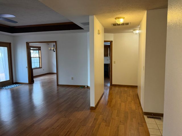 2225 W Rockwood Street, Springfield, MO 65807