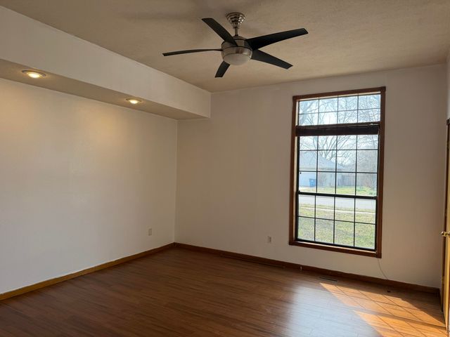 2225 W Rockwood Street, Springfield, MO 65807