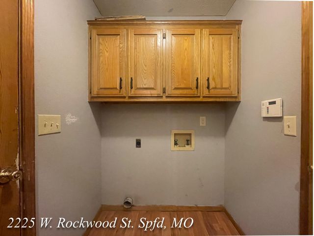 2225 W Rockwood Street, Springfield, MO 65807